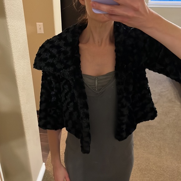 Black Faux Fur Coat - Picture 14 of 16